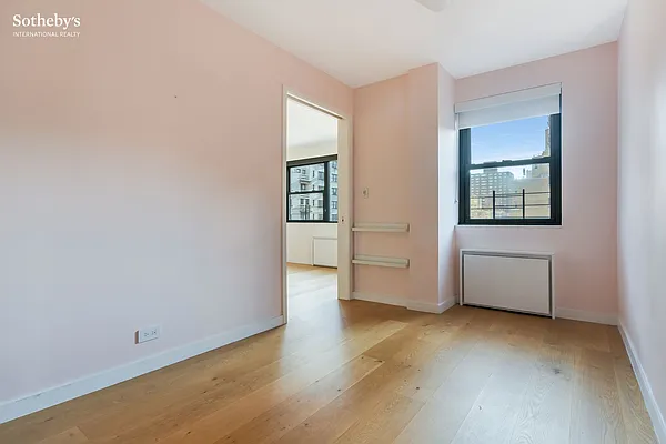 Sold by Sotheby's International Realty | media 19