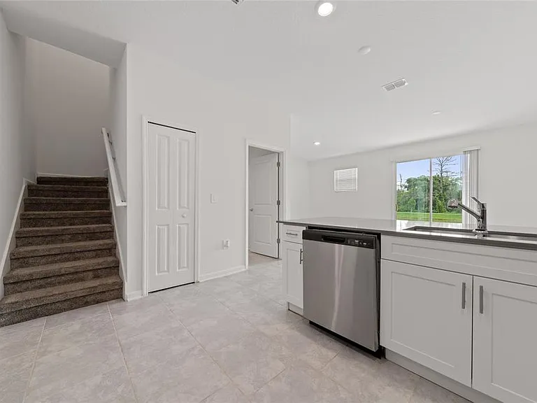 7532 Stone Creek Trl — Photo 8