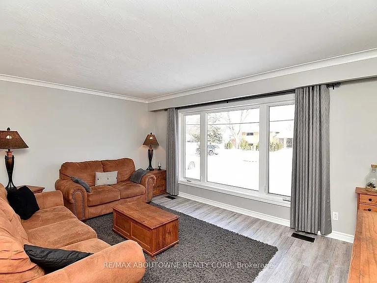 314 Bevan Dr — Photo 8