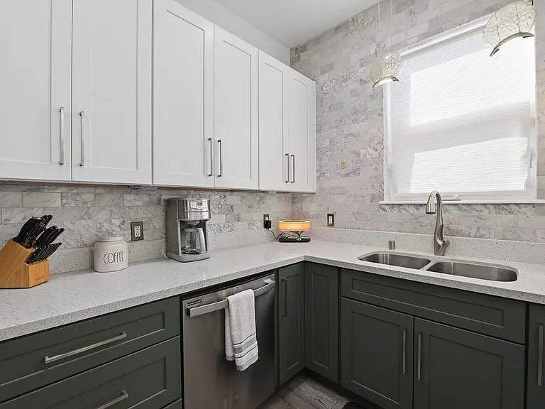 4257 3rd Ave #5 — Photo 7