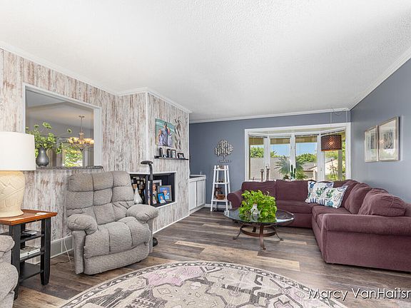 3rd image of 4962 Beechtree Ave