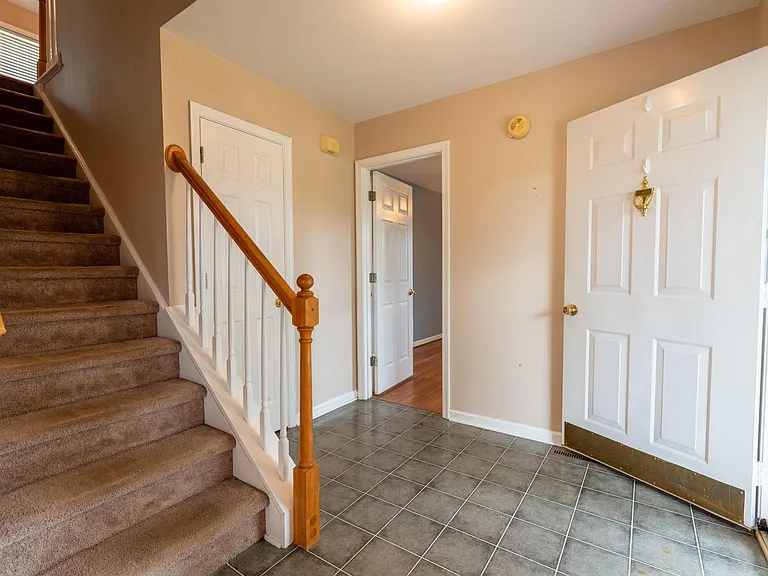 497 Sunset Dr — Photo 15
