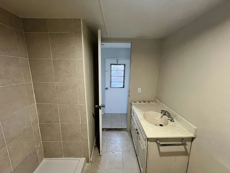 108 Southland Ct #108 — Photo 18