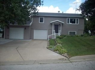 7 Park View Cir, Dunlap, IA 51529