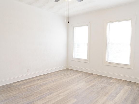4th image of 602 Graydon Ave APT 2