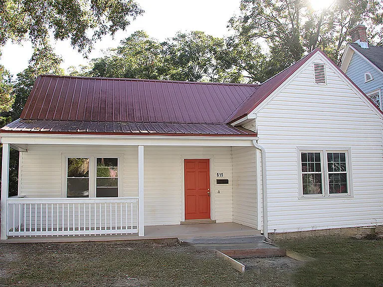 615 Arnette Ave — Photo 1