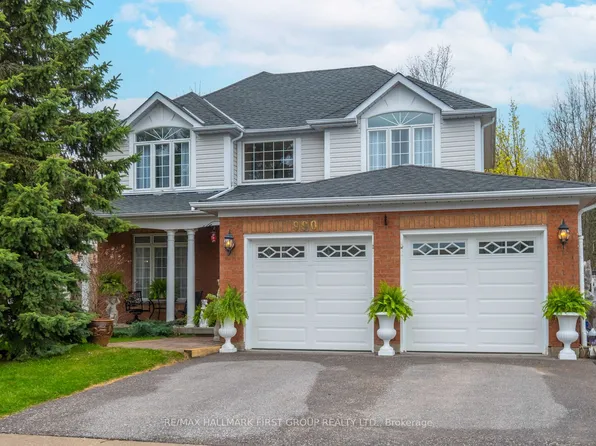 990 Glenbourne Dr, Oshawa, ON L1K 2P9