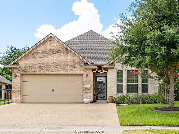 2nd image of 1712 Lakeshore Ct