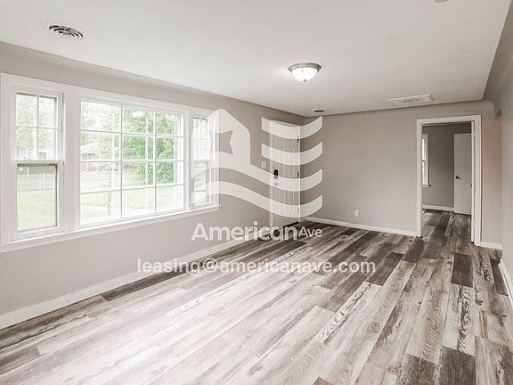 1441834_003_living_room_13861990.jpg