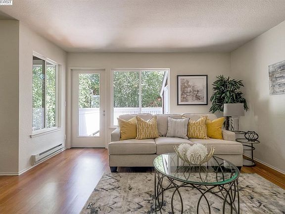 3rd image of 146 Bayside Ct #393
