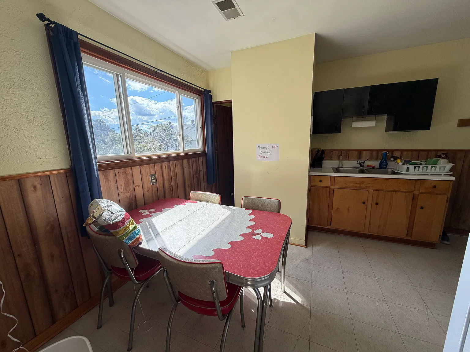 1 bed, 550 sqft, $1,075 — Photo 4