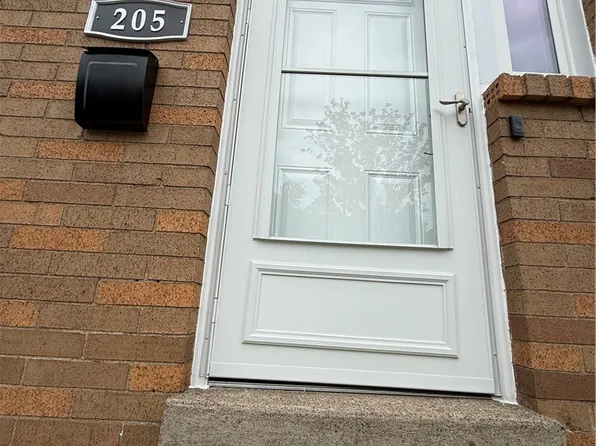 205 Rankin Blvd, Braddock, PA 15104