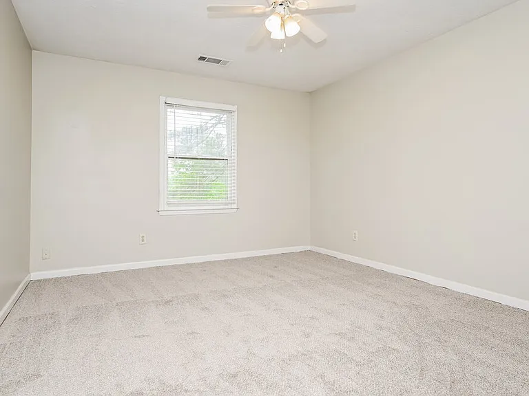 564 Clubhouse Dr SE — Photo 14