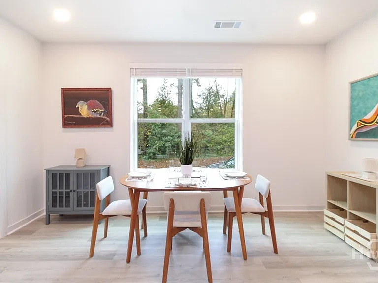 240 Martha Dr #120 — Photo 7