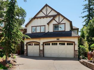 11774 SE Aerie Crescent Rd, Happy Valley, OR 97086