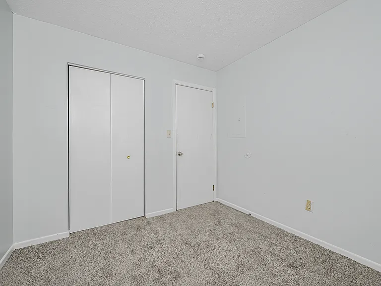 Crescent Village — Photo 8