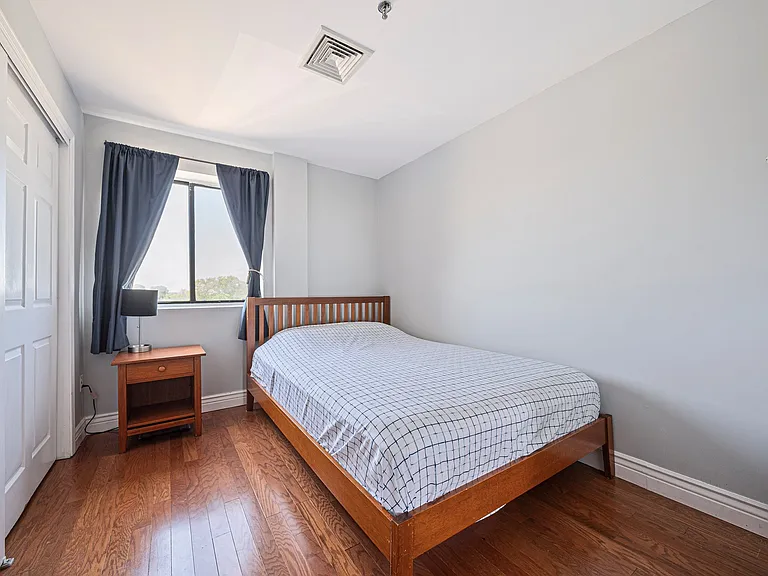 500 Washington St #602 — Photo 14