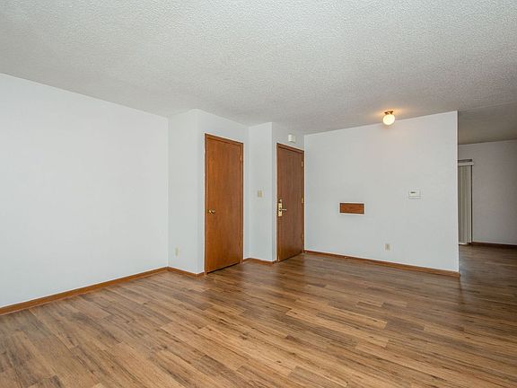 2nd image of 134 Hyland Ave Unit 3
