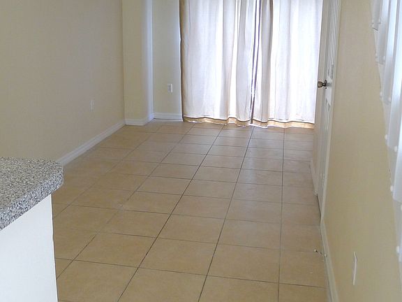 3rd image of 835 SW 2nd St APT 6