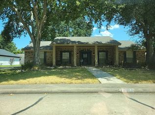 2011 Meadow Ln, Richmond, TX 77469