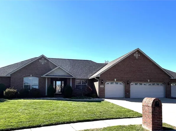 9600 Colt Ct, Mascoutah, IL 62258