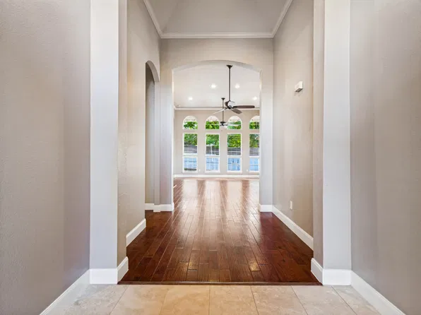 310 Chisholm Trl, Argyle, TX 76226