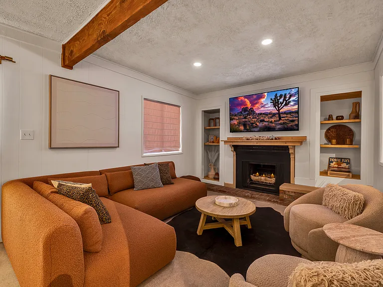 5660 Rowell Rd — Photo 14