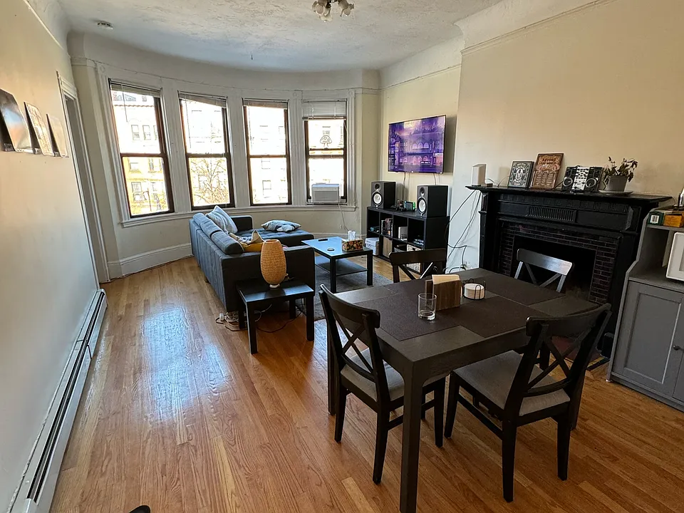 585 Beacon St #3
