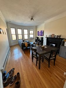 591 Beacon St APT 2, Boston, MA, 02215