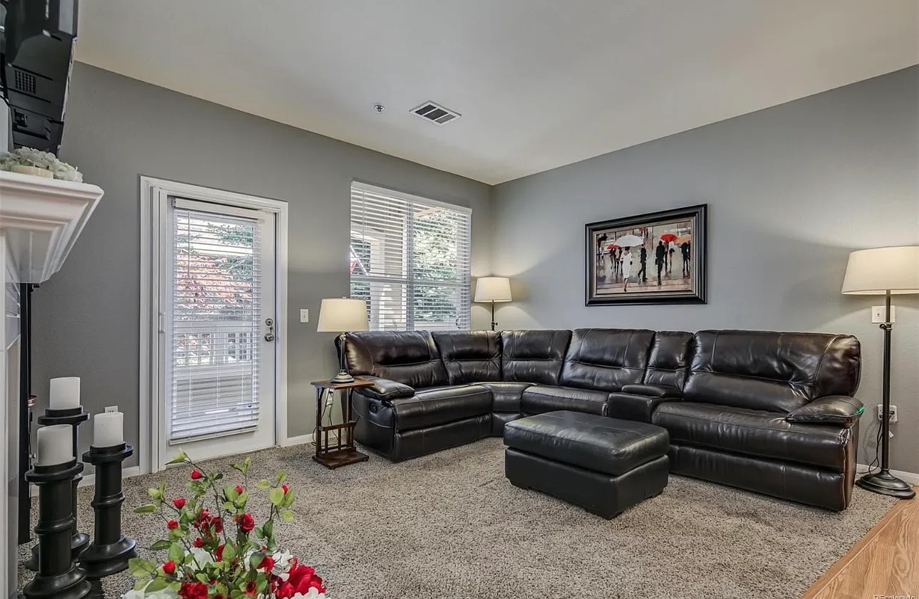 2 bed, 1074 sqft, $2,250 — Photo 1