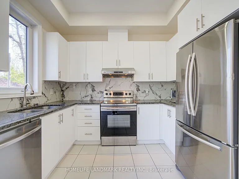 36 Latchford Ln — Photo 12