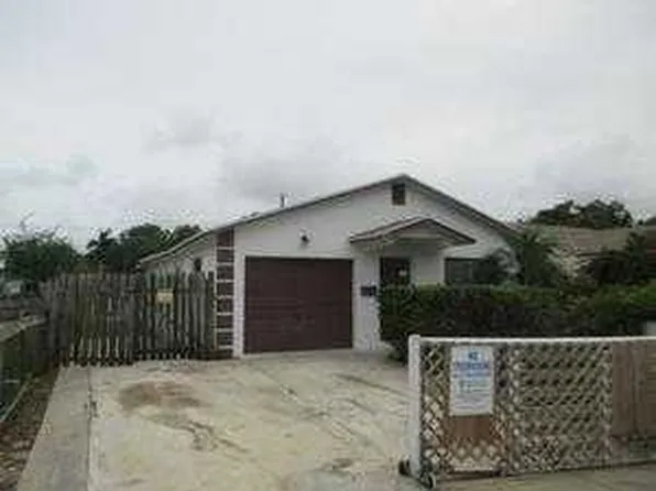 632 39th St, West Palm Beach, FL 33407