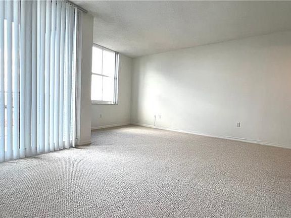 4th image of 255 Evernia St APT 716