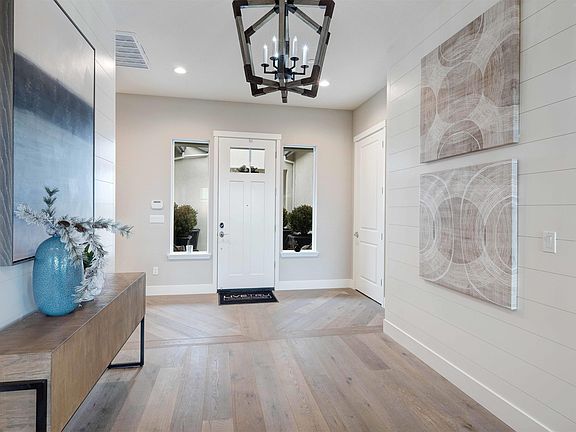 7th image of this home