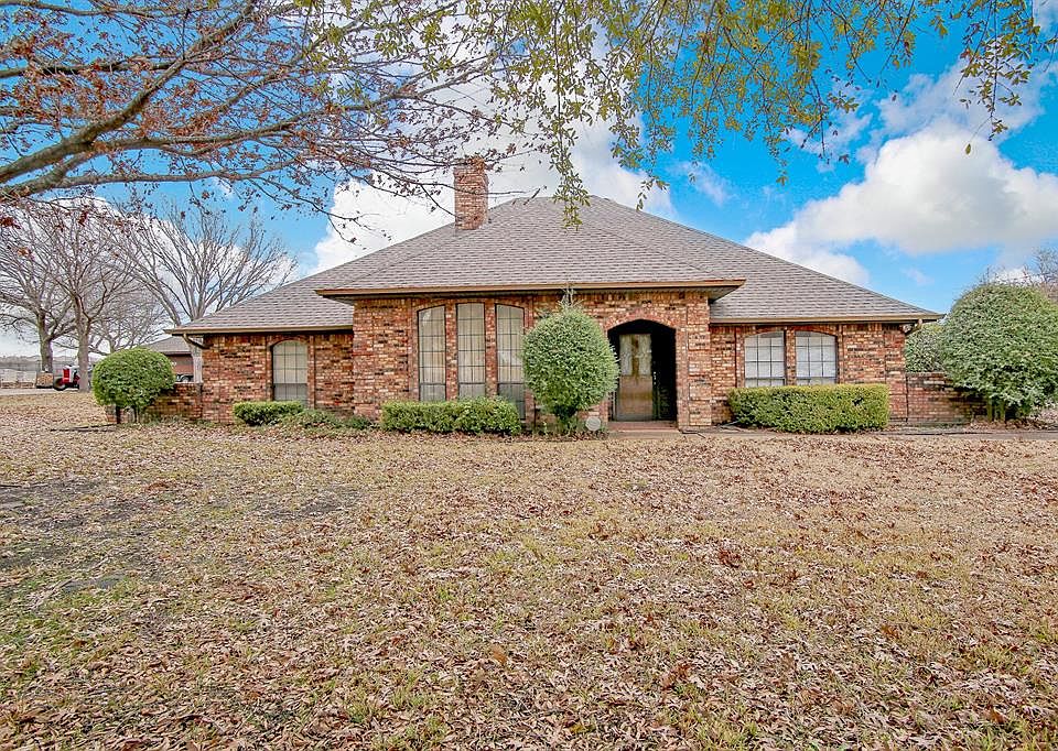 1st image of 906 Winding Creek Trl