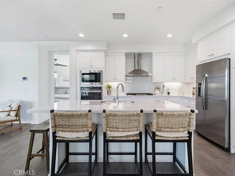 657 Doheny Way — Photo 14