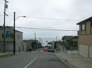 224 11th Pl, Manhattan Beach, CA 90266