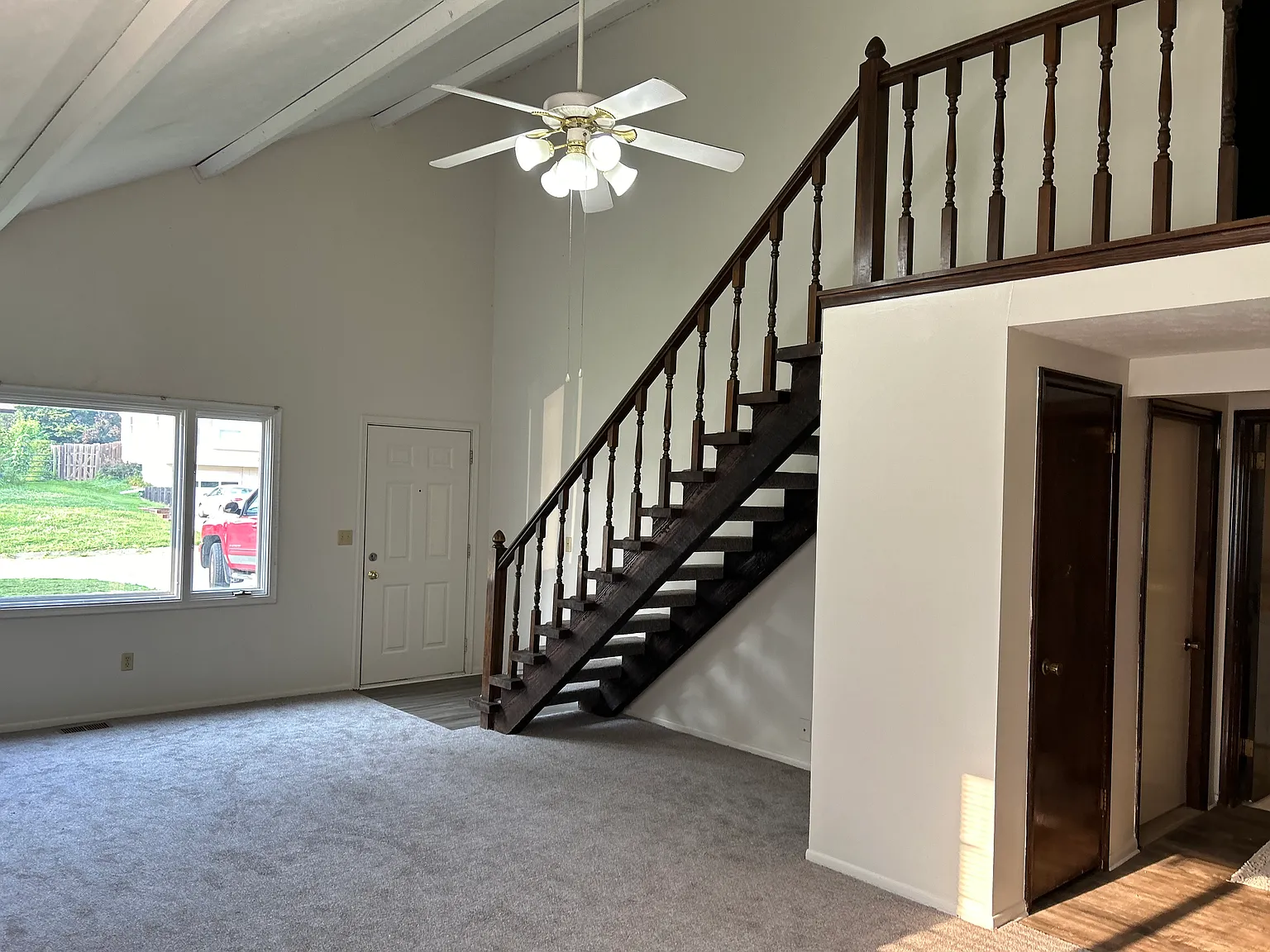 3 bed, 1.5 bath, 1275 sqft, $1,650 — Photo 3