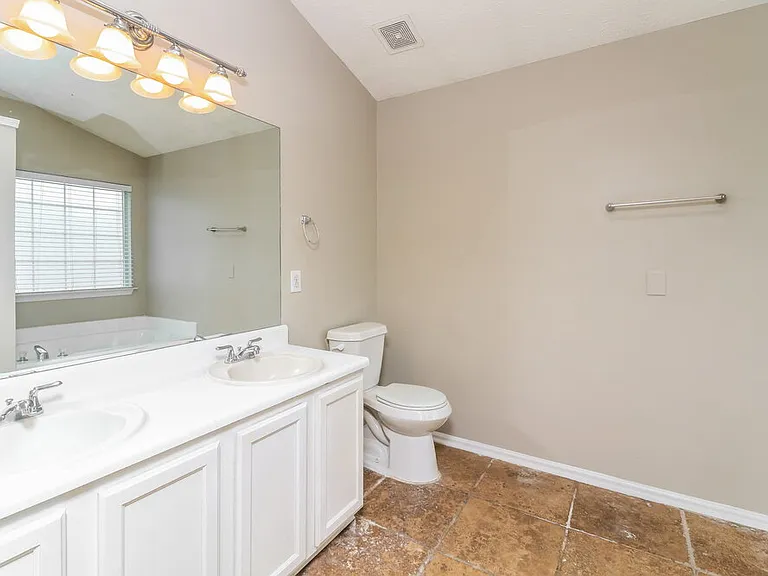 2991 Heather Lake Dr — Photo 14
