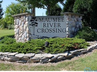 605 River Front Dr, Defiance, OH 43512