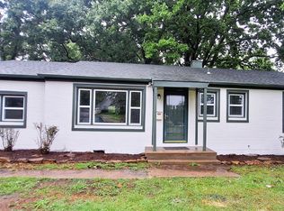 1512 SW Highway Ln, Lees Summit, MO 64081