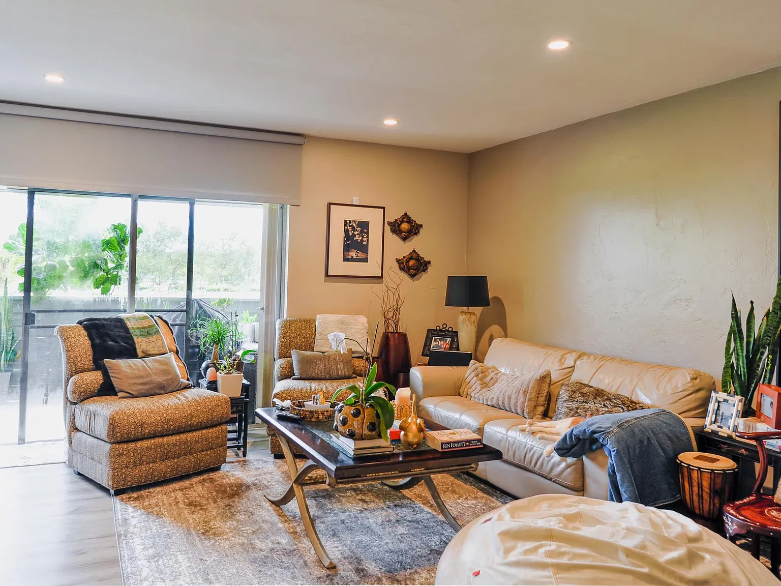 2 bed, 1033 sqft, $3,600 — Photo 2