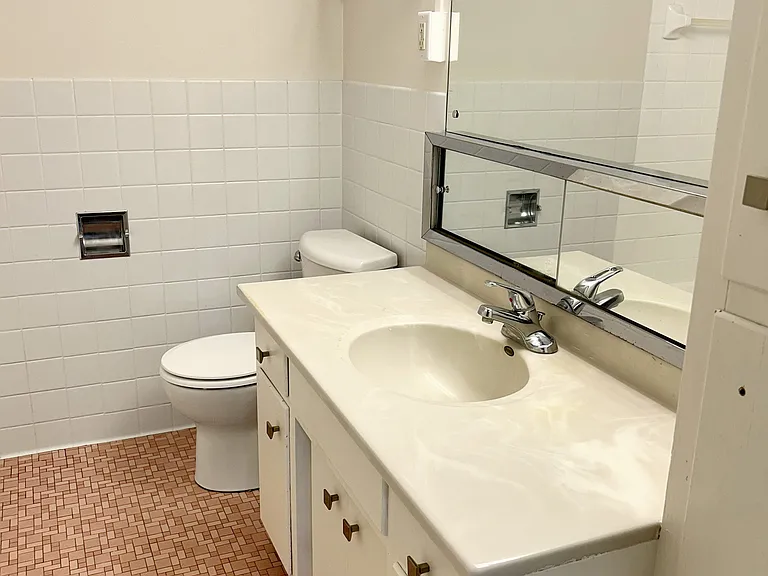 Highland Terrace — Photo 26