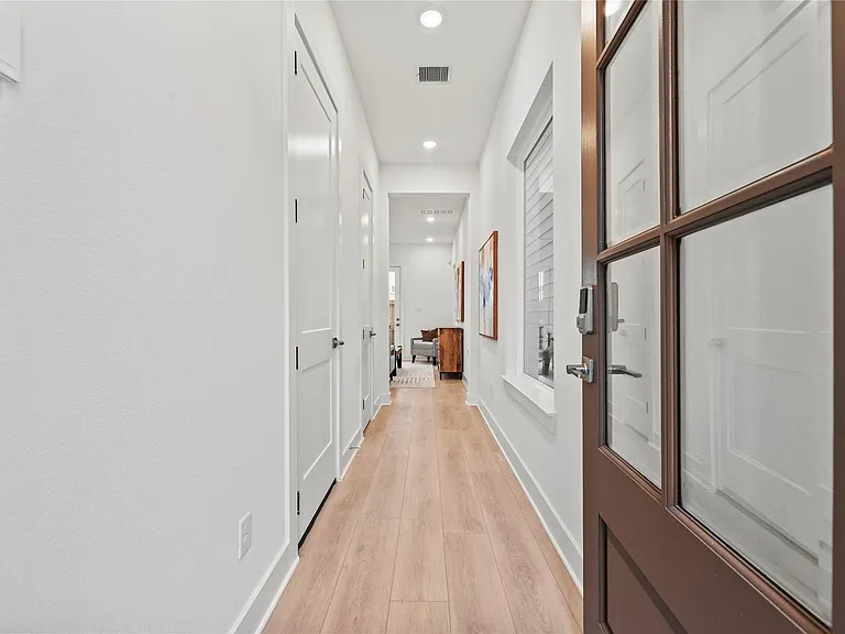 1308 Neiman Ln — Photo 9