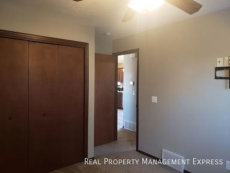 4600 S Wassom Ave — Photo 7