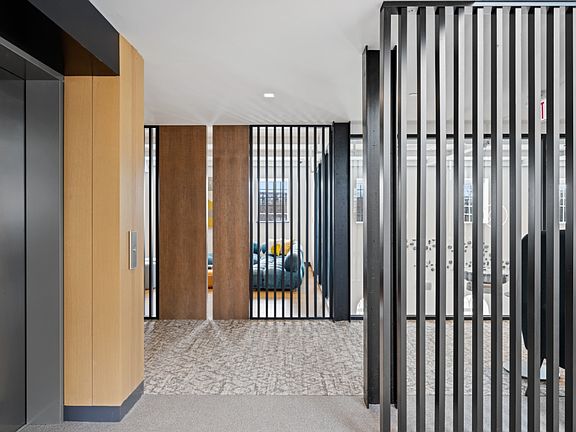 5th image of 100 Whitwell St #4843330
