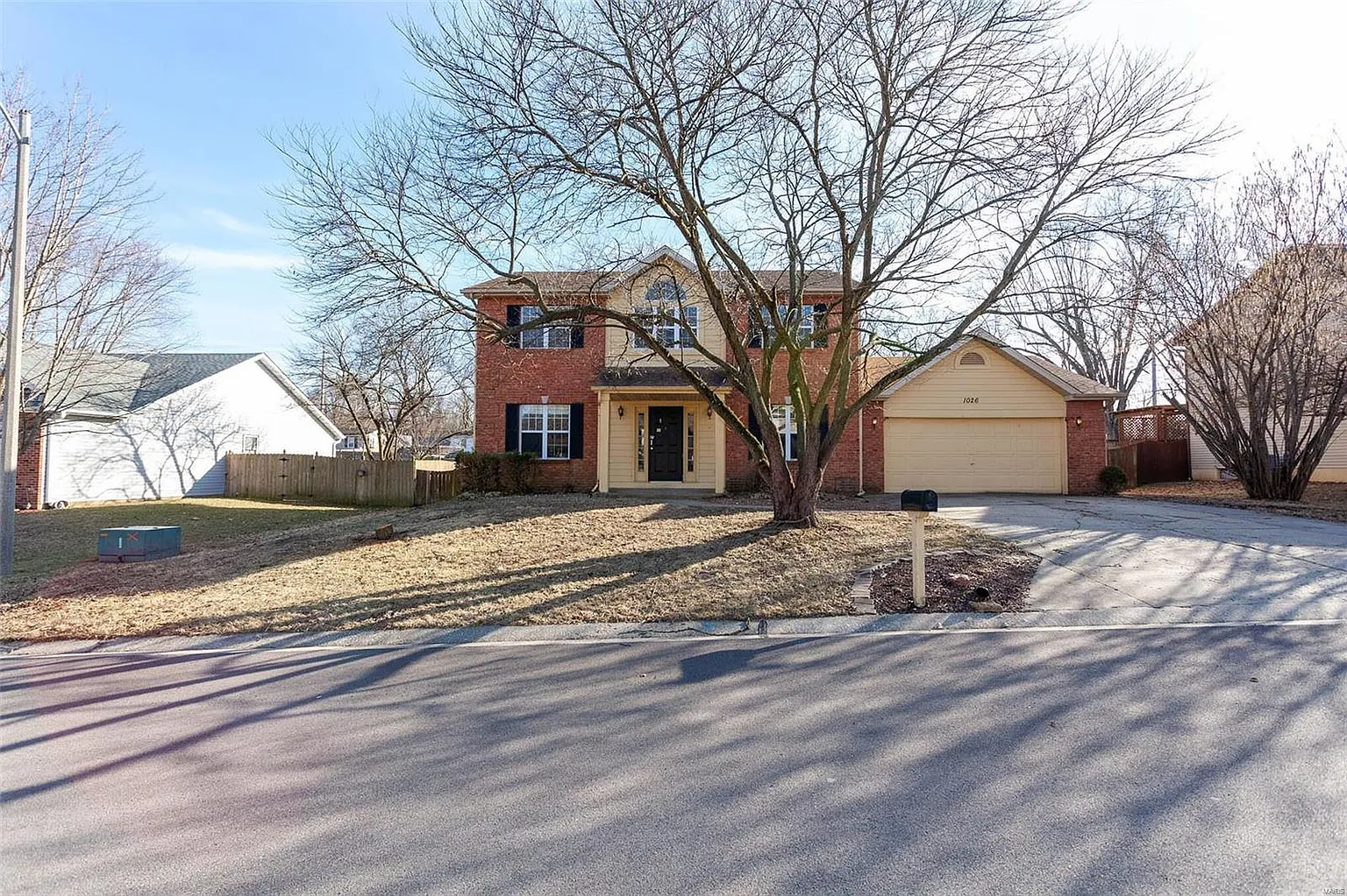 1026 Hickory Point photo 1