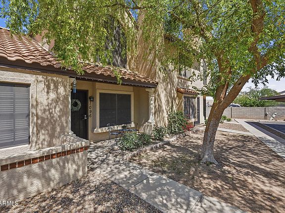 3rd image of 921 W UNIVERSITY Drive #1096