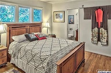 5th image of 954 Burleigh Dr
