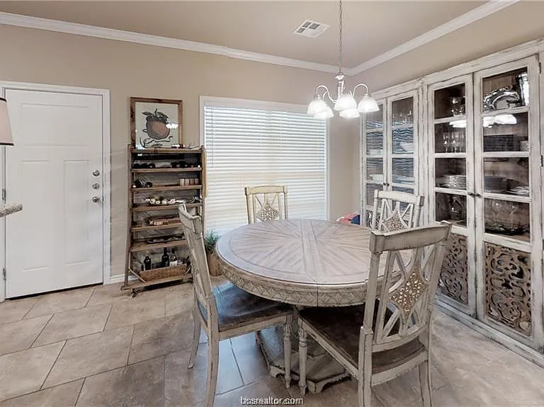 4020 Golden Eagle Dr #B — Photo 6